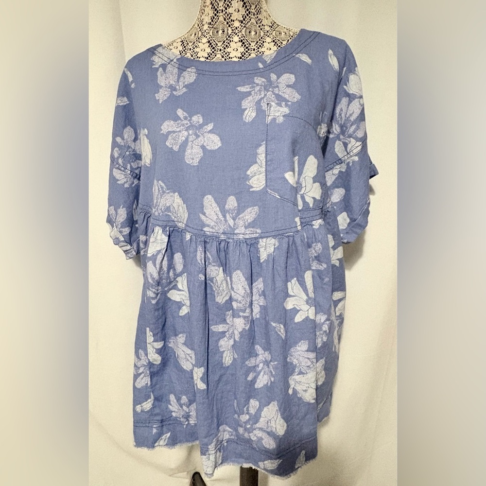 We The Free Blue Floral Tunic with White Print